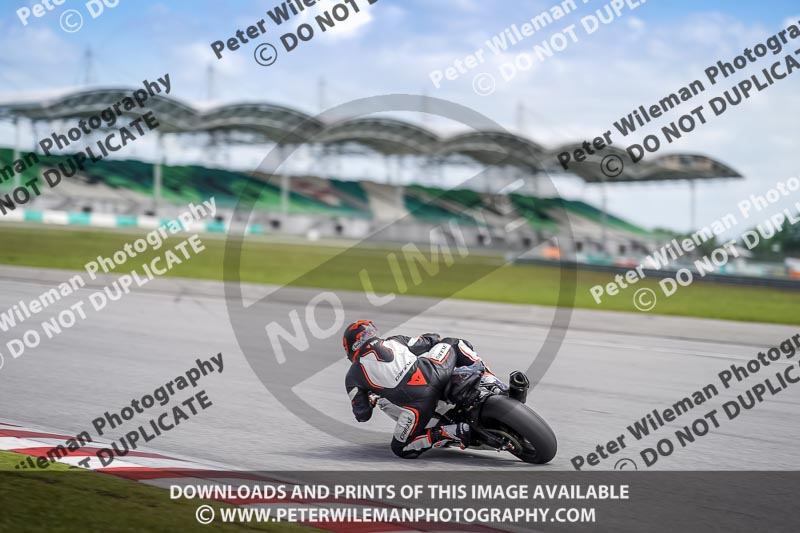 Sepang;event digital images;motorbikes;no limits;peter wileman photography;trackday;trackday digital images
